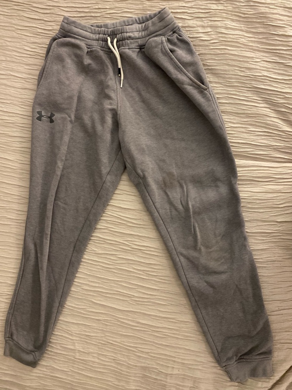 Under Armour Men's Gray Joggers with Drawstring